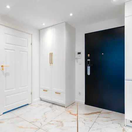 Apartament Chanel Jana Pawła