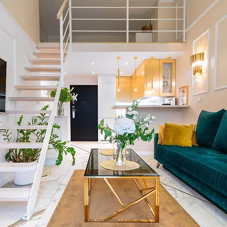 Apartament Chanel Jana Pawła *