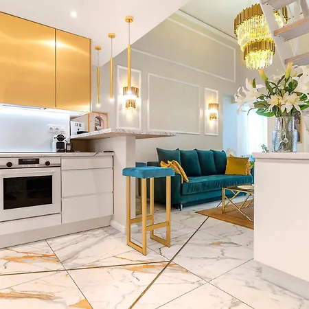 Chanel Jana Pawla * Breslavia