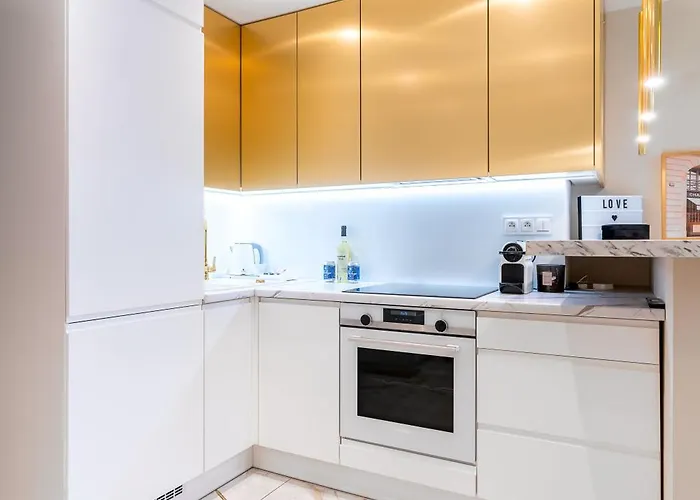 Apartament Chanel Jana Pawła